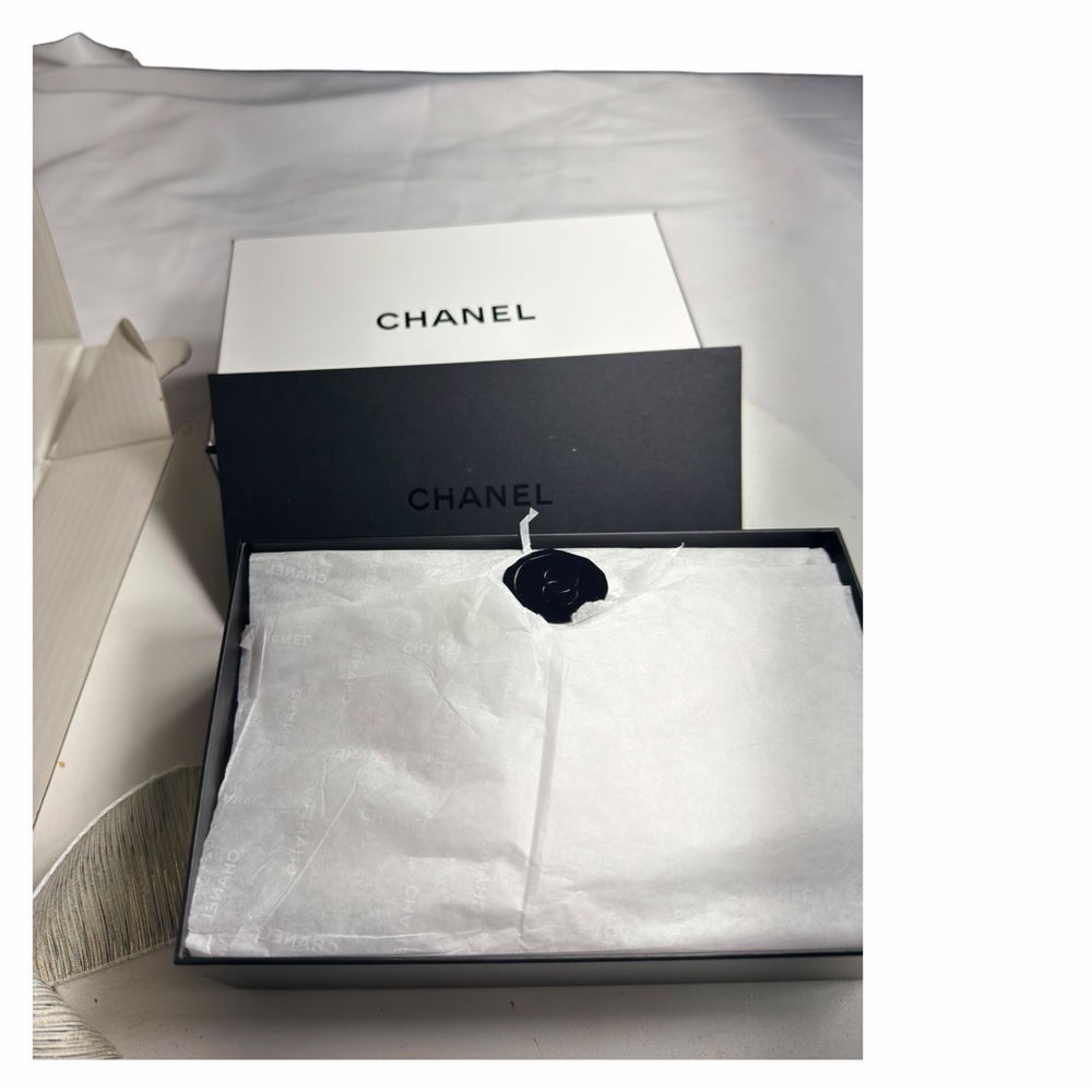 Chanel Authentic Gift Box & Envelope, Stamp Wrap w/ Logo Gold Ribbon & Packaging - Picture 2 of 10